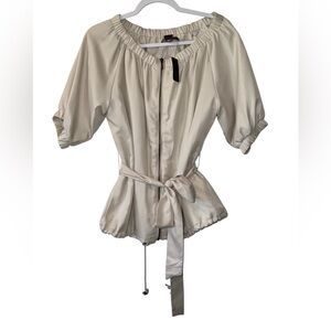 NWT To The Max women’s medium 1/2 ballon sleeve zip up oatmeal tan belted blouse